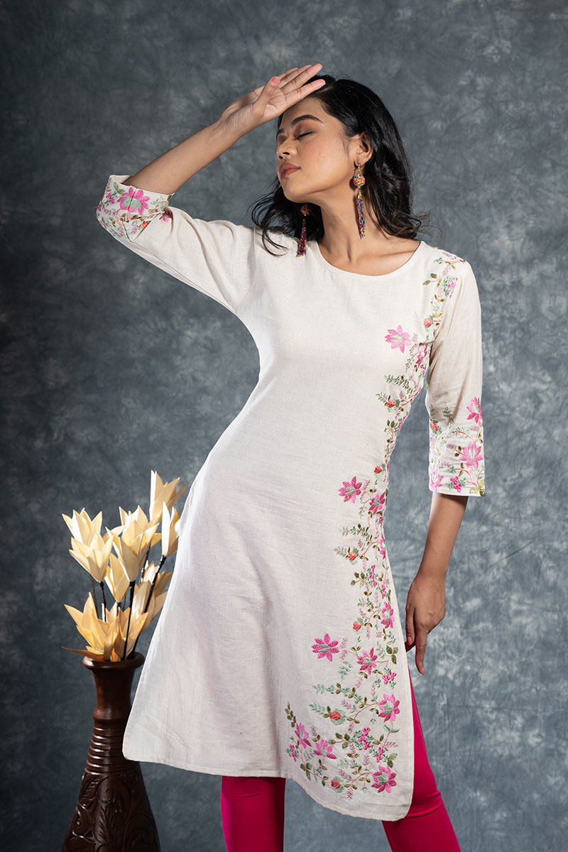 White kurti – Aseel Fashion
